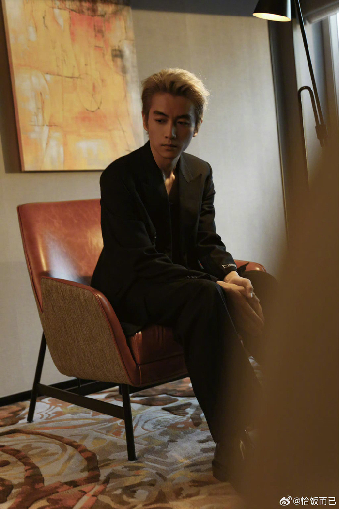 明明巨帅好不好