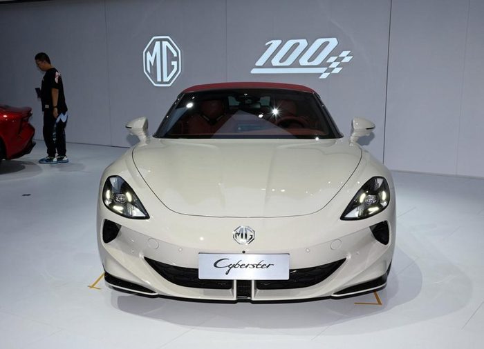 名爵mgcyberster30万出头的敞篷跑车年轻人的梦想之车