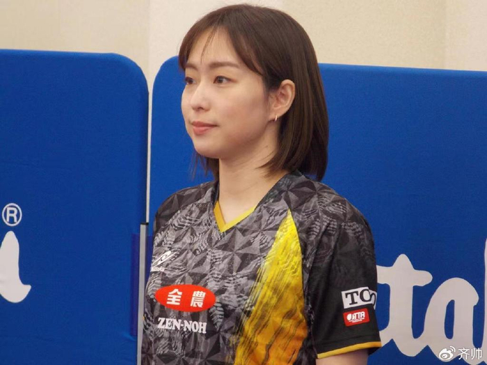 石川佳纯最新亮相还是那么漂亮31岁乒乓女神参加活动魅力十足