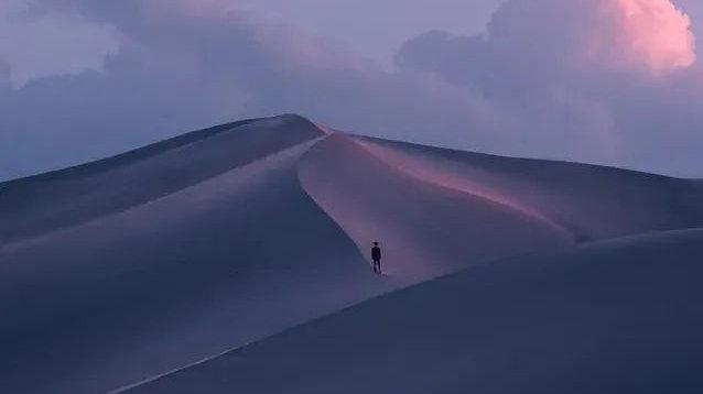 原创|连旧衣服都舍不得扔的人，往往会有这三种命运，很准