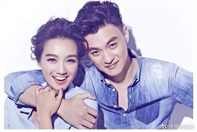 周一围罕见公开和朱丹秀恩爱对女儿满面慈爱力证妻子不卑微