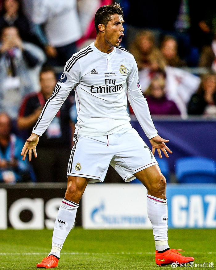 10年前的今天c罗在与切尔西的比赛中第一次做出了siuuu庆祝