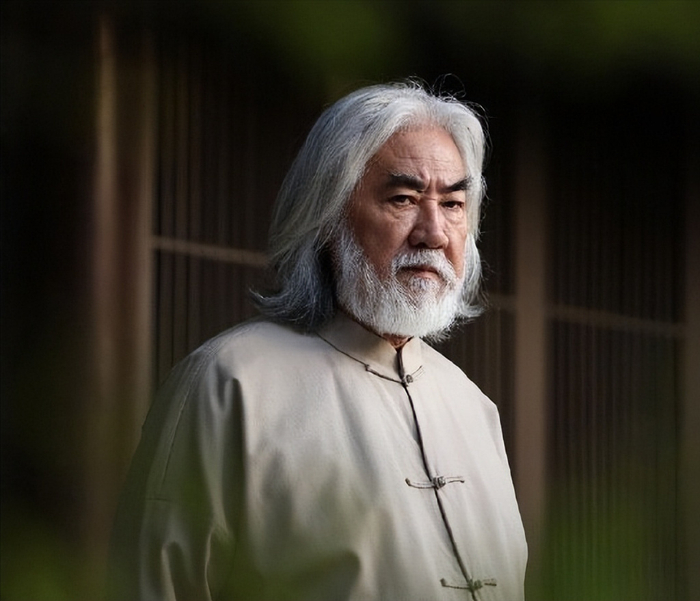 前有现妻泡茶给司机,后有被判向前妻赔精神损失费,张纪中可真行