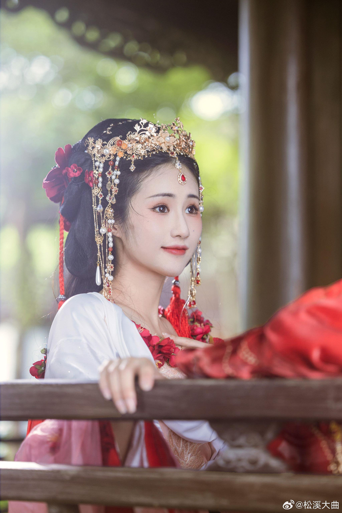 官方时装麻豆|@你的糖分 @胡富贵儿_ 拍摄的一梦江湖七夕时装
