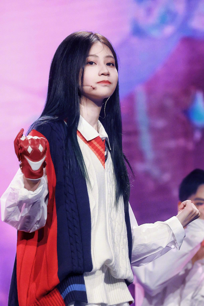 第30届东方风云榜音乐盛典属于snh48袁一琦的星球狂欢