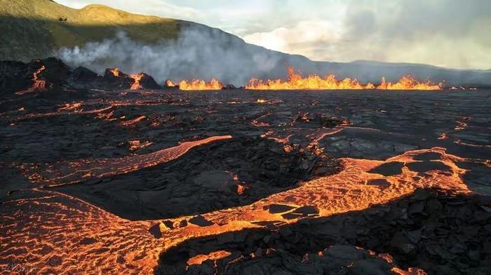 連續地震數十天後冰島火山終於噴發了這輪噴發或長達數個世紀