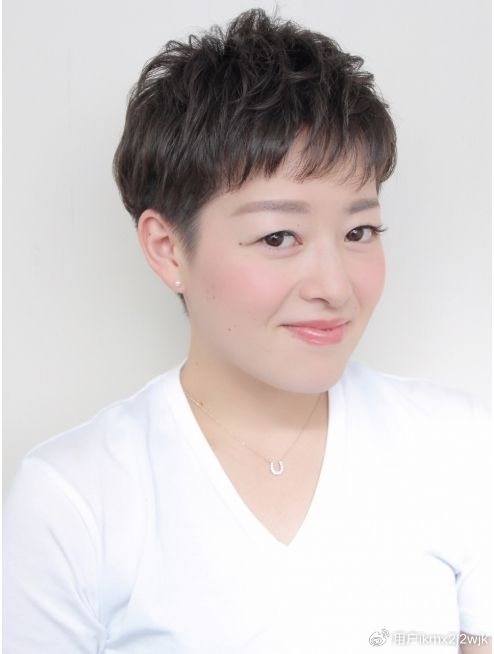 30到50岁的女性,发型就选层次短发,利落蓬松很有层次感|短发|层次