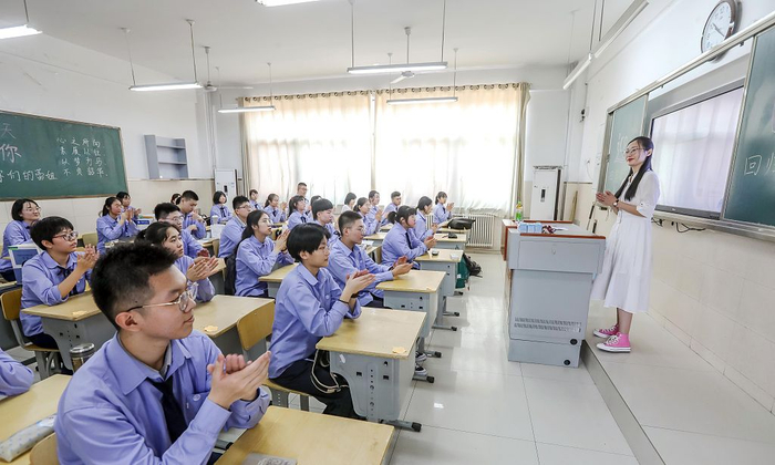 距离中考只有半年时间,初三学生怎样做,能逆风翻盘,赢在中考?|老师|同学|试卷|课堂|成绩_新浪新闻