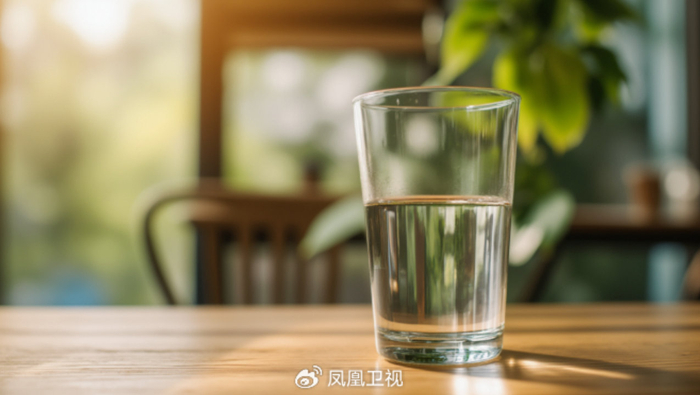 夜读｜长期喝白开水和长期喝茶的人，谁更健康？