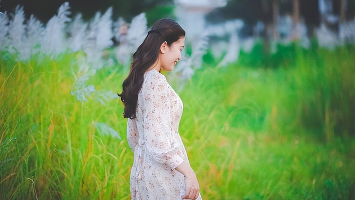 女性觉醒的残酷真相：你越讨好，越不被珍惜