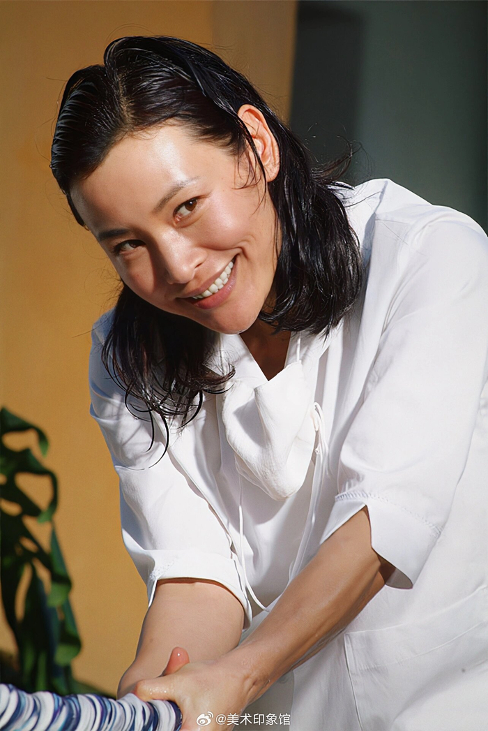电影《太阳照常升起》里的演员陈冲
