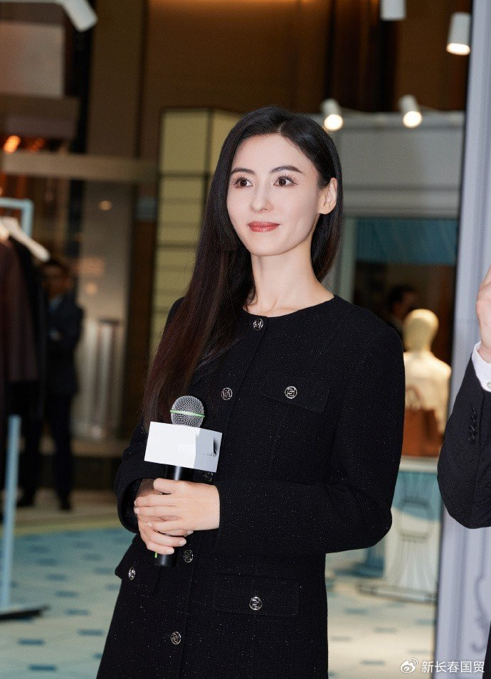 张柏芝因病停工终于现身了,无p照暴露43岁真实状态