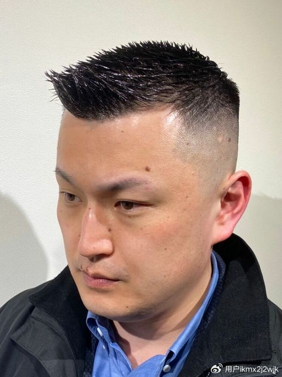 头发粗硬男士,发型这样剪就对了,帅气时尚真精神|男士|发型|头发_新浪