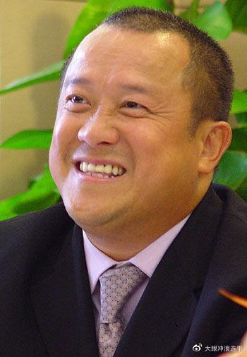 曾志伟黑历史曝光:侵犯当红女星,潜规则影后,带女模"扯皮条"|曾志伟