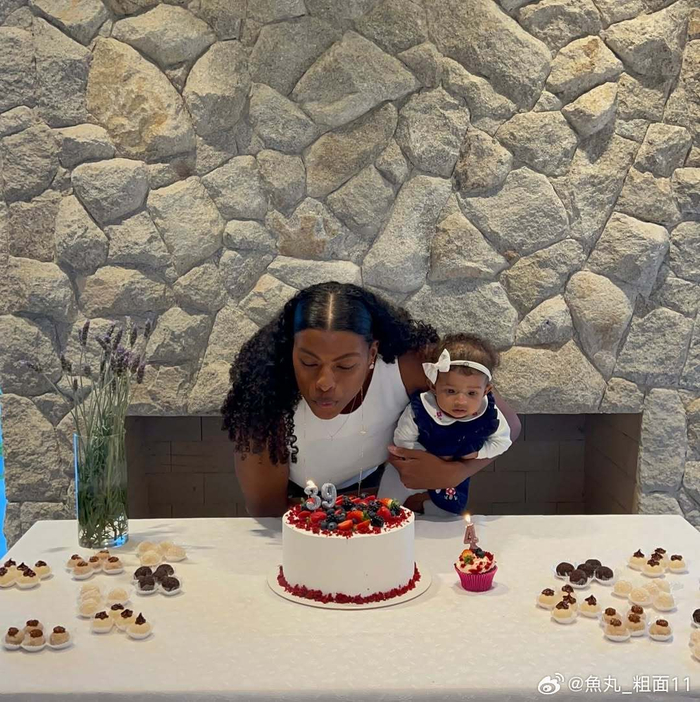 今天是巴西🇧🇷女排前国手费加雷39岁的生日,祝她生日快乐!