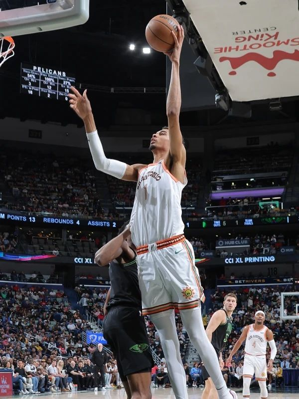 爆冷取胜文班亚马17129格拉汉姆205马刺关键时刻逆转鹈鹕队