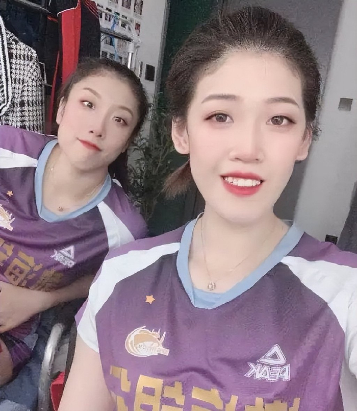 李盈莹调整强攻太给力了帮助天津女排在世俱杯迎来开门红