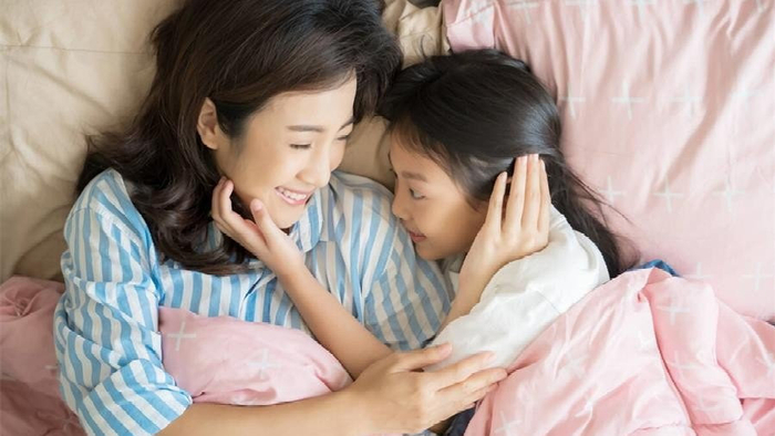 别把孩子养成“妈宝”！学会“懒一点”，娃反而更独立