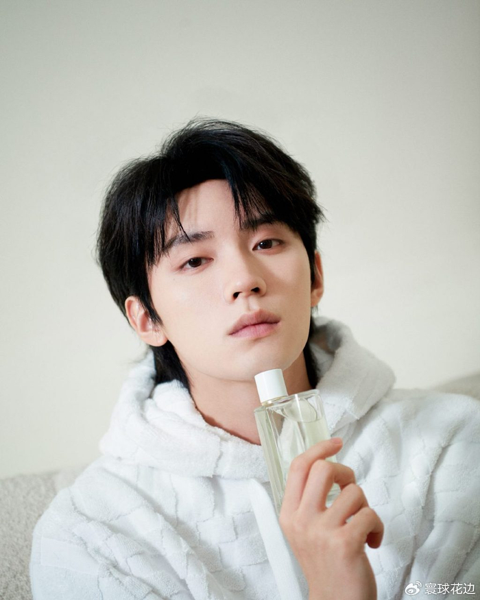 天生「高冷脸」男艺人 #8:周翊然