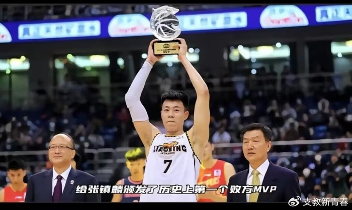 中国男篮如果解散,张镇麟占一半责任!张镇麟抱头投降,骂不得?