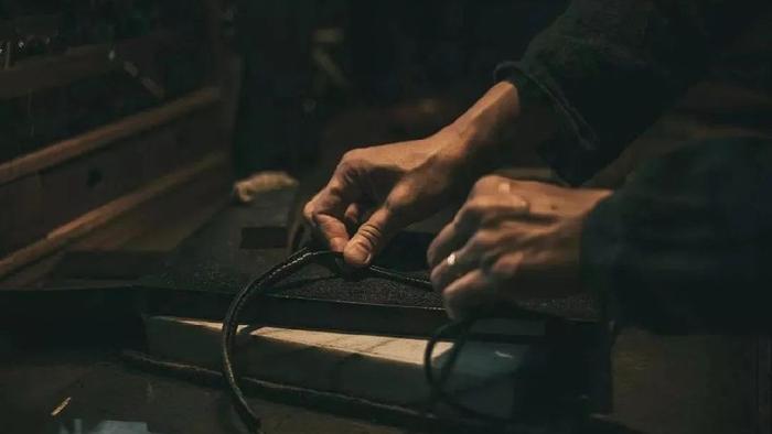 原创|在熟人面前永远不要讲的4句话（牢记）