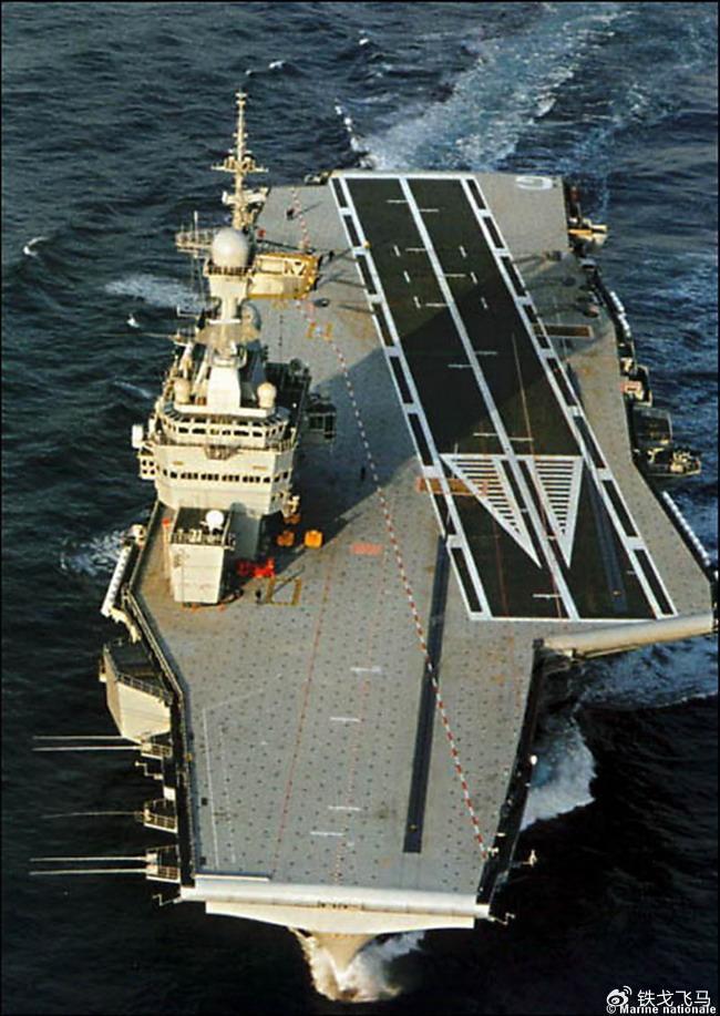 印度航母维克兰特号图片