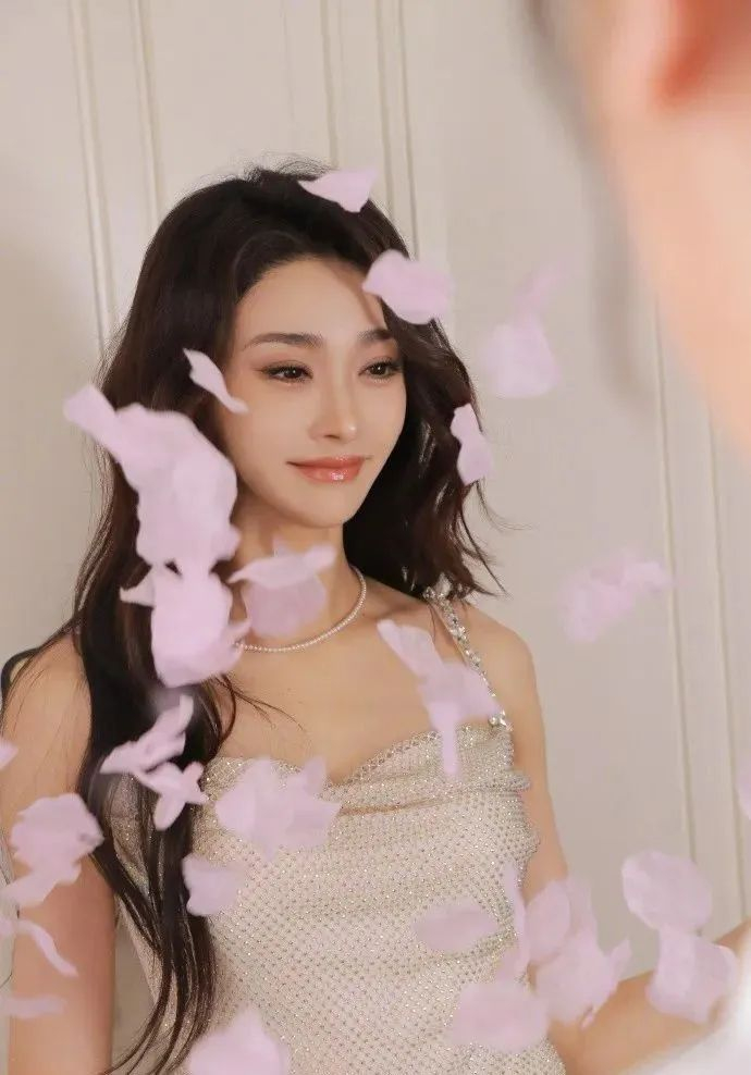 陈牧驰疑似地下恋,女友曾好声音学员,富二代背景|陈冰|富二代|好声音