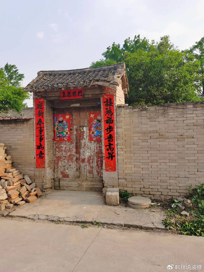 "两家对门,门高者贫"?有没有道理?应该如何化解?
