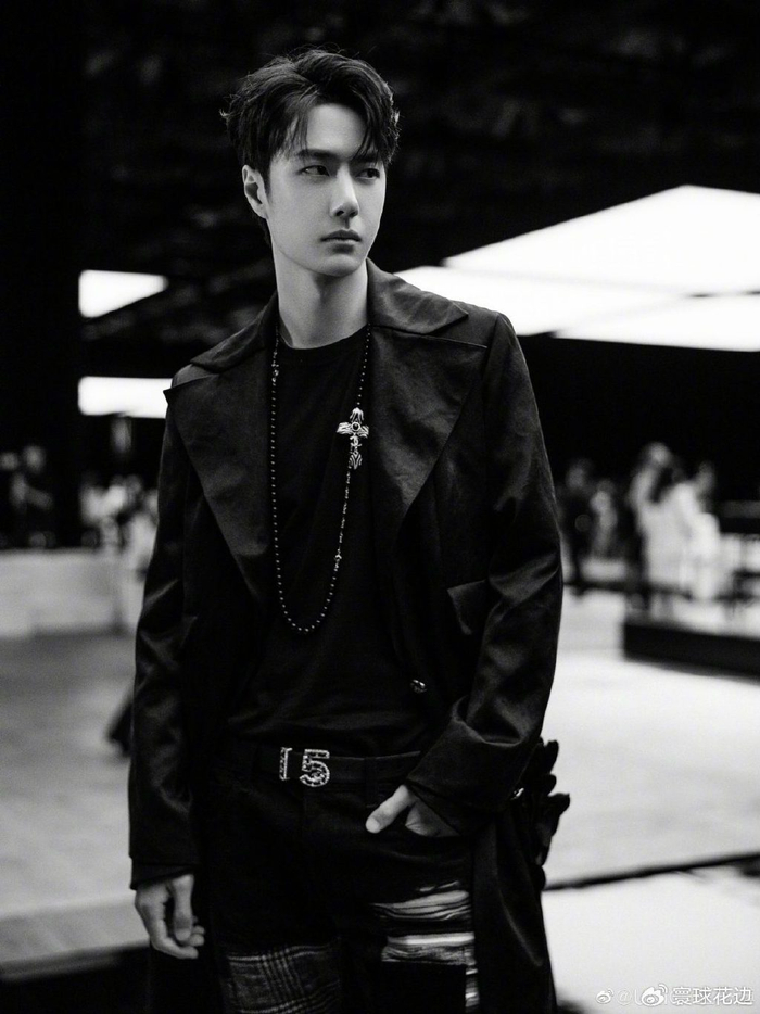 天生「高冷脸」男艺人 #7:王一博