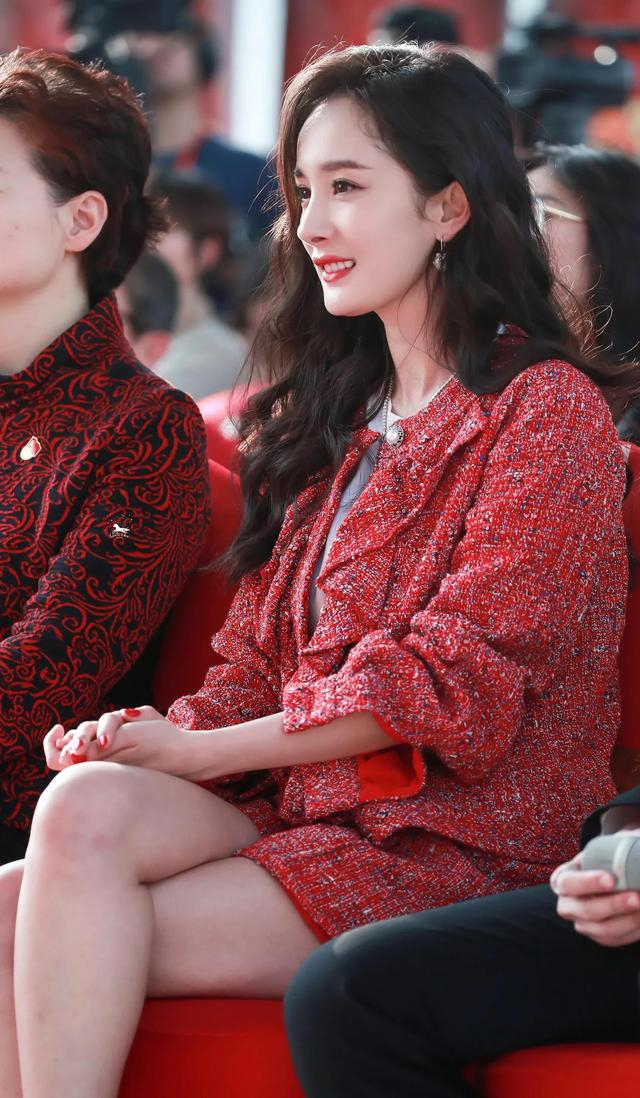 原来杨幂的脚这么好看啊,后悔看晚了|美足|高跟鞋|淑女|白皙_新浪新闻