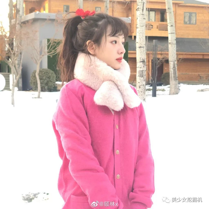 晚晚又发照片惹众怒，艺术名媛人设彻底不要了？|林翰|众怒|名媛_新浪新闻
