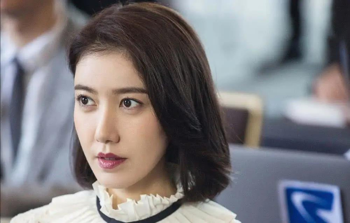 《完美关系》演员真实年龄:黄轩35,佟丽娅37,而她最令人意外|_新浪娱乐_新浪新闻
