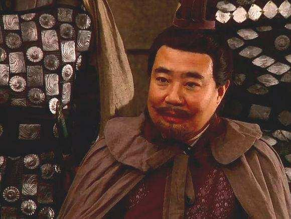 刘备称帝前后，官职最高的文臣、武将都是谁？看完唯独心疼赵云|糜竺_新浪新闻