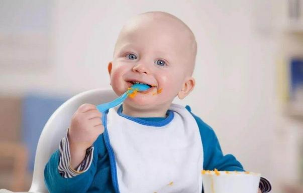 3岁以下小孩吃什么东西最危险？这5类食物，不宜给婴幼儿食用