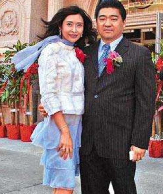 丈夫早逝的香港女富豪图片
