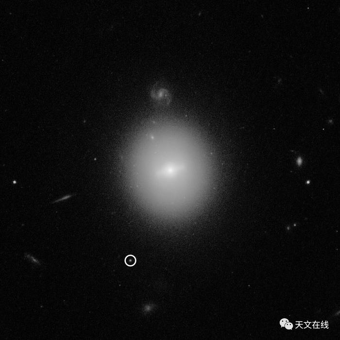 终于现身了？哈勃望远镜发现中等质量黑洞的神秘踪迹