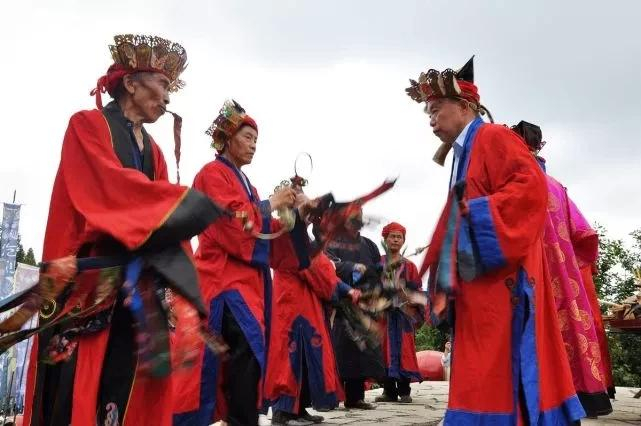 小年祭灶神,了解灶王来源,民间对灶王有哪些诠释?|图腾|灶神|祭灶