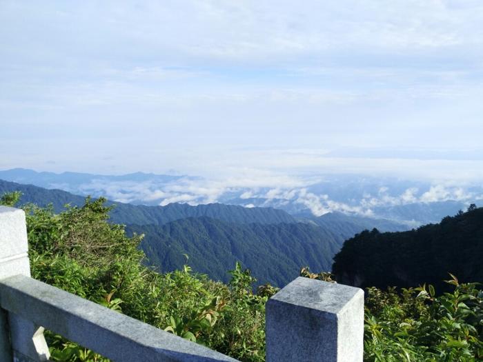 湖北一座被遗忘的山，位列五大道教名山，藏着华中第一高山湖泊