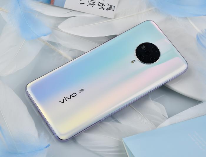 时尚界的时尚宠儿，vivo S6定义新科技美学