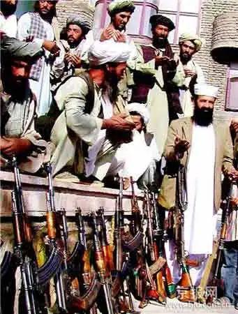 阿富汗政府为何打不过塔利班？后面呢？