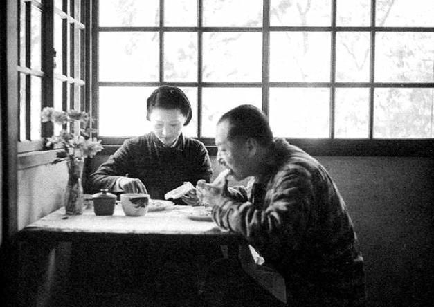 鹰犬刘乙光：看守张学良25年，欺凌赵四小姐|西安事变|蒋介石_新浪新闻