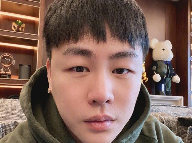 “胡彦斌”成侮辱性词汇?朴智旻被说像胡彦斌,粉丝怒起暴走