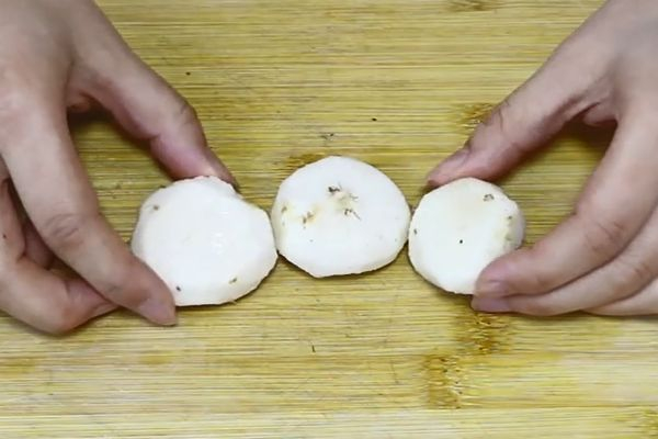 菜市场里常见的芦笋怎么做出美味菜肴?...