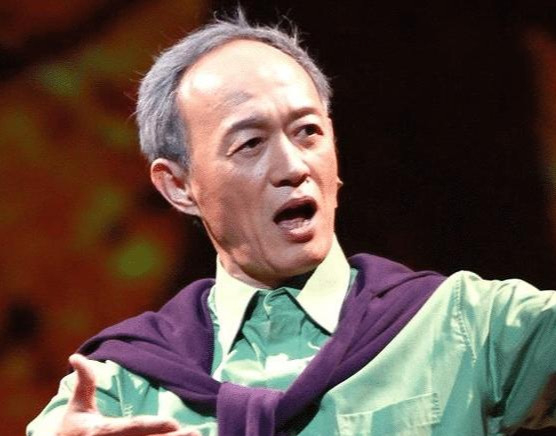 “老戏骨”金士杰年轻照曝光,黑白画质也掩盖不了他的帅气!|金士杰|鬓边不是海棠红_新浪娱乐_新浪新闻