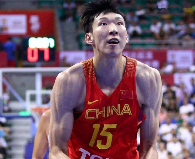 周琦变壮了!停赛三个月也没有减少训练,男篮终于又看到希望了!