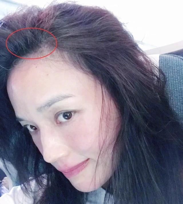 秦岚表示难以接受,她俩实在让人心疼|白头发|秦岚|年纪_新浪新闻