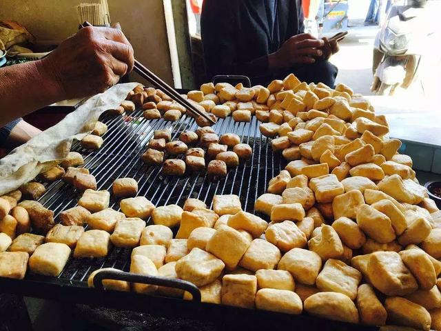 中国到底哪里的臭豆腐最好吃?