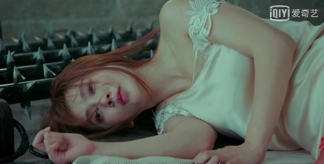 除了《秋蝉》卧底叶冲，任嘉伦还在《美人为馅》里演过反派人渣