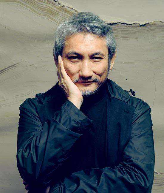 徐克与小30岁女友吃烛光晚餐,女方手戴戒指疑求婚成功|徐克|乐乐|女友