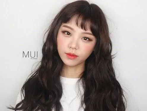 少女系波浪卷长发,浪漫优雅不显老,20岁女生你心动了吗?